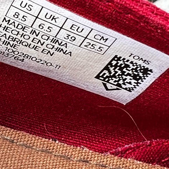 Classic Red Toms size 8.5 - Picture 5 of 11